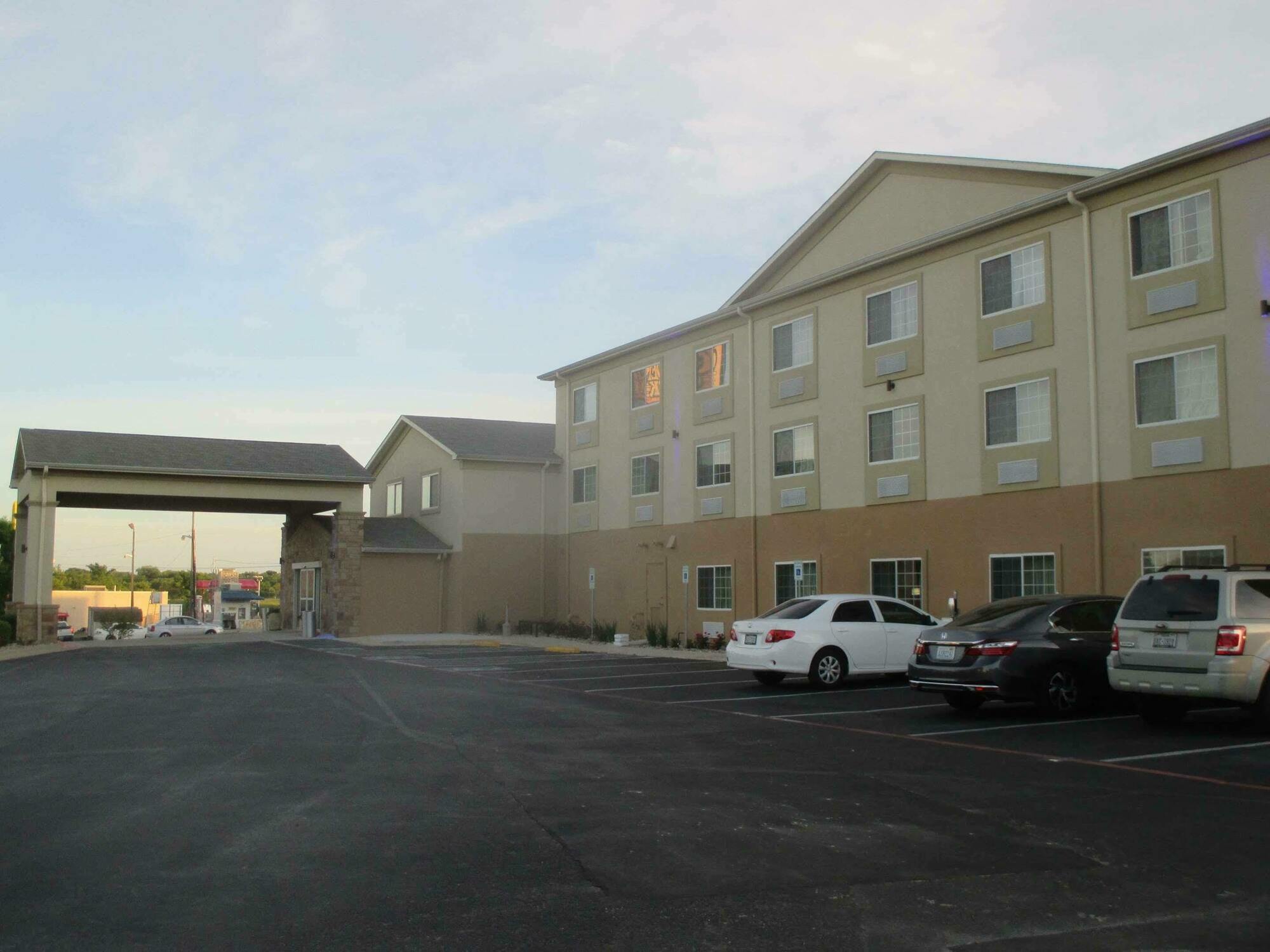 Best Western Harker Heights Экстерьер фото